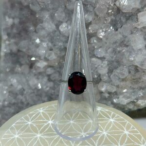 Elegant Silver Garnet Gemstone Ring